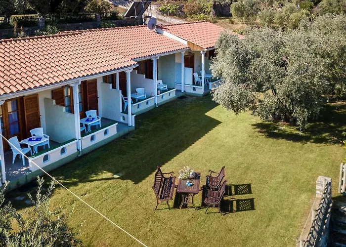 Sarimpalas Pensiune Koinira