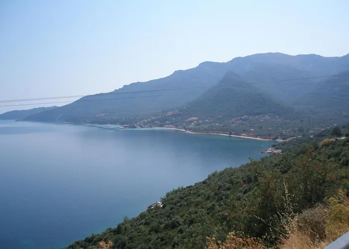 Pensión Sarimpalas Koinira